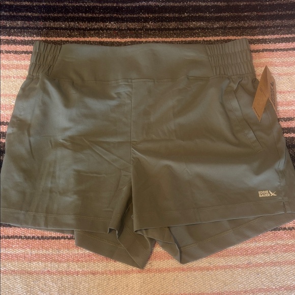 Eddie Bauer Pants - Eddie Bower treeline short, new newer worn.